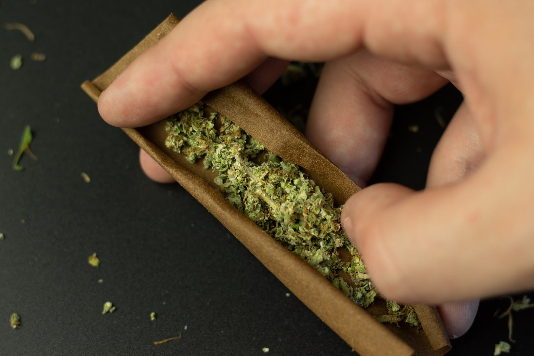 How to Roll a Hemp Cone: Step-by-Step Guide