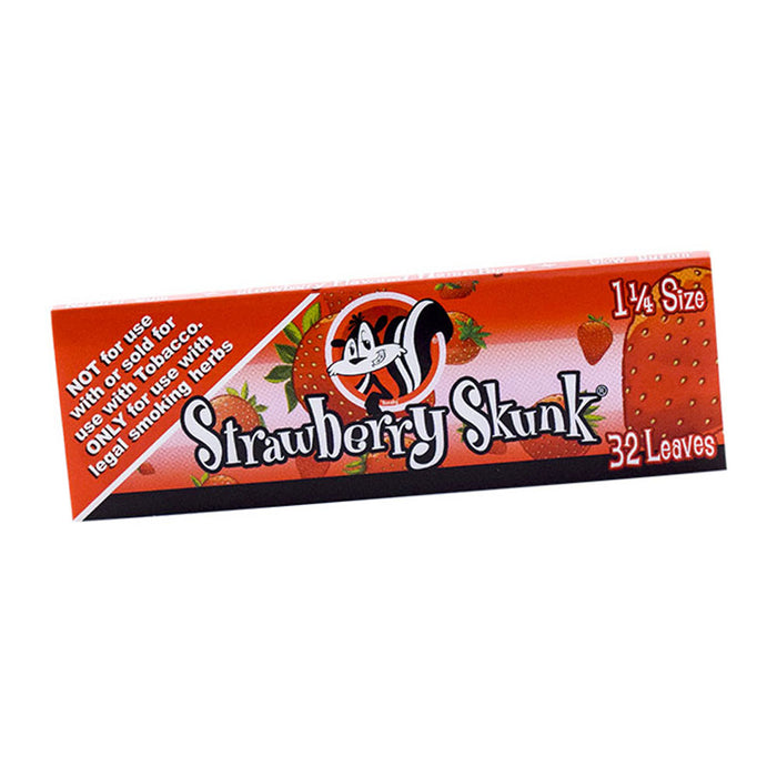 Skunk Strawberry 1 1/4 Flavored Papers